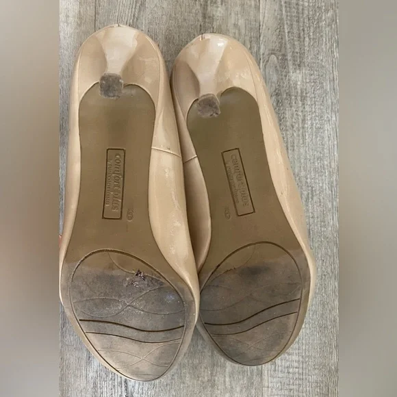 Comfort Plus by Predictions Nude Beige Patent Stiletto Pumps - size 9 - Picture 6 of 7